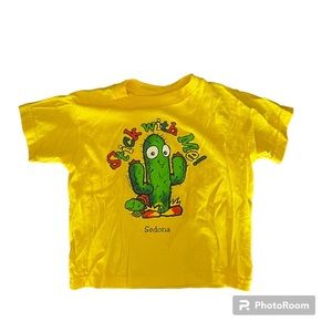 🌵RABBIT SKINS: Unisex kid’s size 4, Sedona, Arizona yellow short sleeve t-shirt
